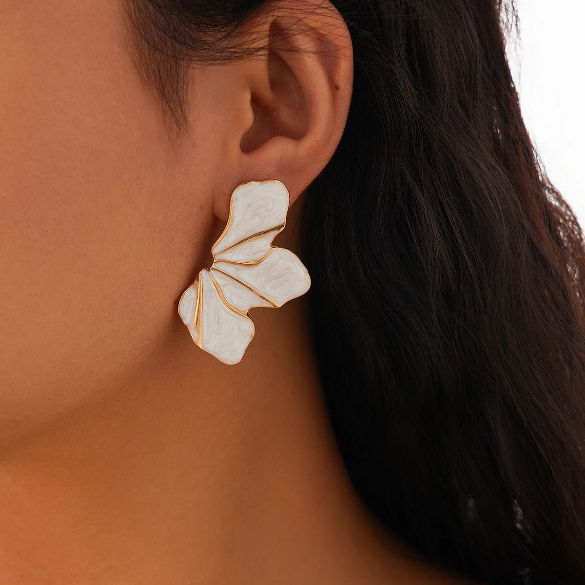 Amaryllis- Drip Oil Flower Earrings