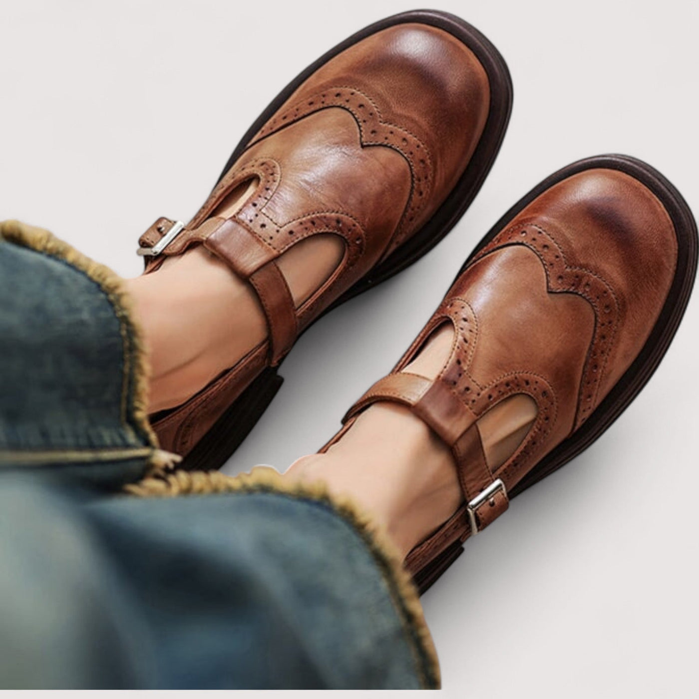 Gibson - Vintage Elegance Sandal